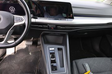 Volkswagen Golf - 10