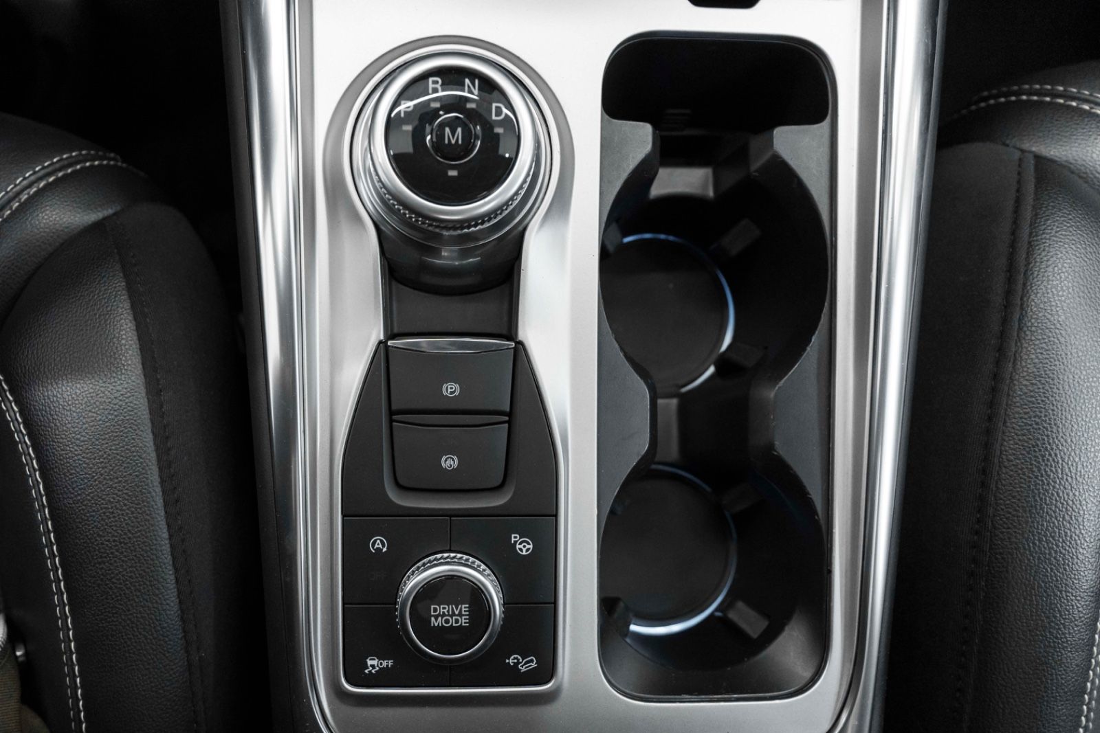 Fahrzeugabbildung Ford Explorer ST 3.0L AWD ACC LED 360° B&O PANO AHK