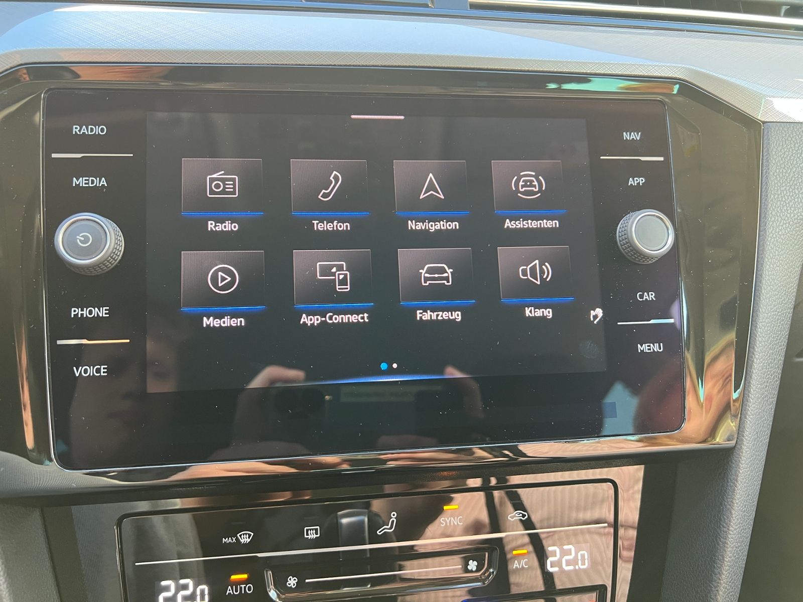 Fahrzeugabbildung Volkswagen Passat Variant Business 2.0 TDI DSG *AHK, LED, A