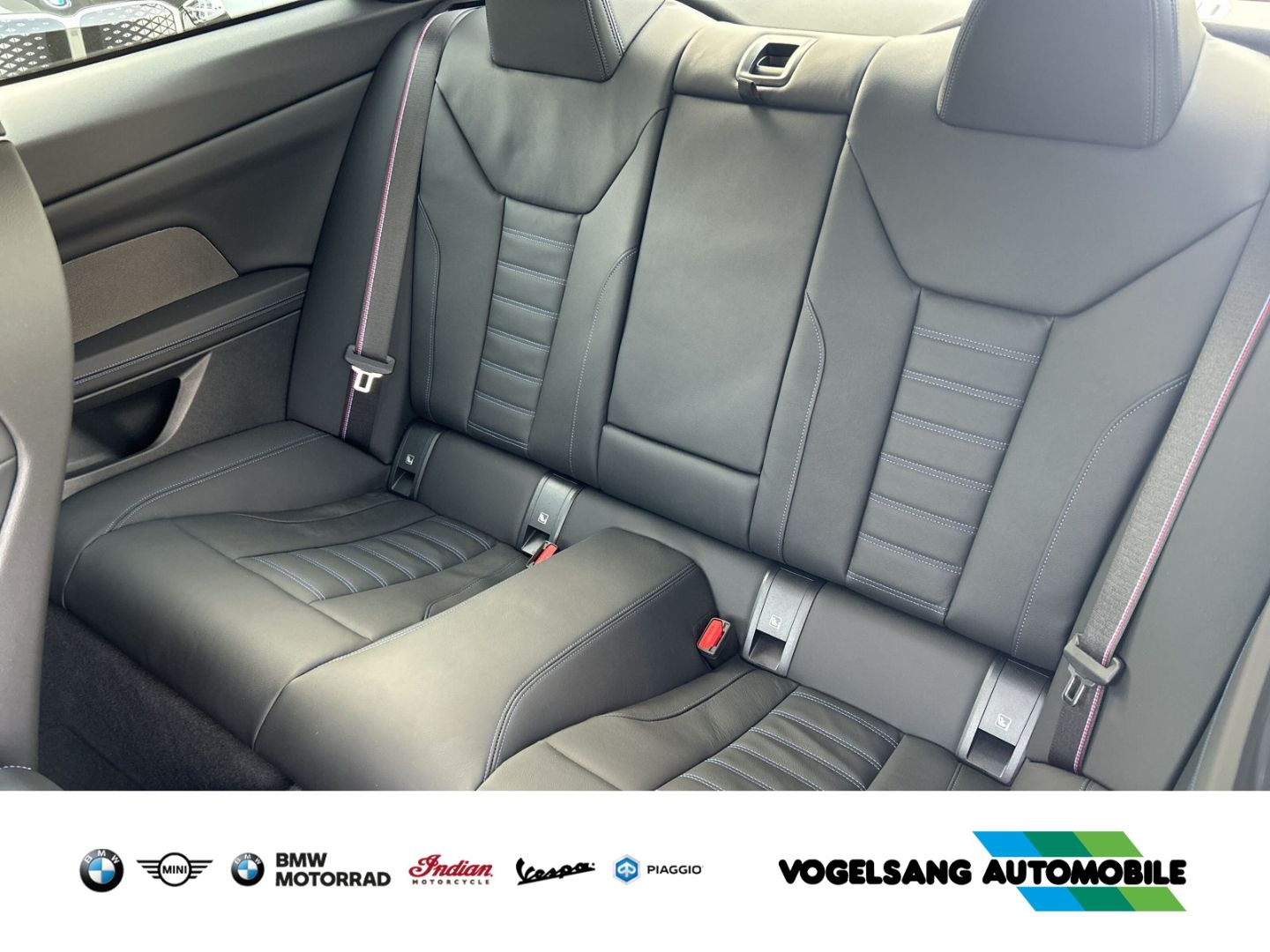 Fahrzeugabbildung BMW M440d xDrive Coupe,Glasdach,H&KSound,SurroundVie