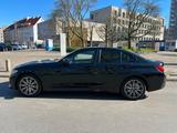 BMW 318d  Sport  Ausstattung Automatik |CarPlay| - BMW 318: Limousine