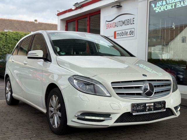 Mercedes-Benz B 200  Aut. NAVI/LED/SHZ/PDC/TEMPOMAT/S&S/F1