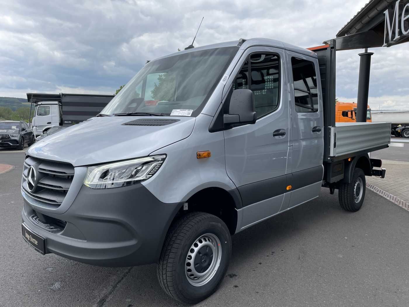 Fahrzeugabbildung Mercedes-Benz Sprinter 319 CDI 4x4 DoKa Klima Stdheiz AHK LED