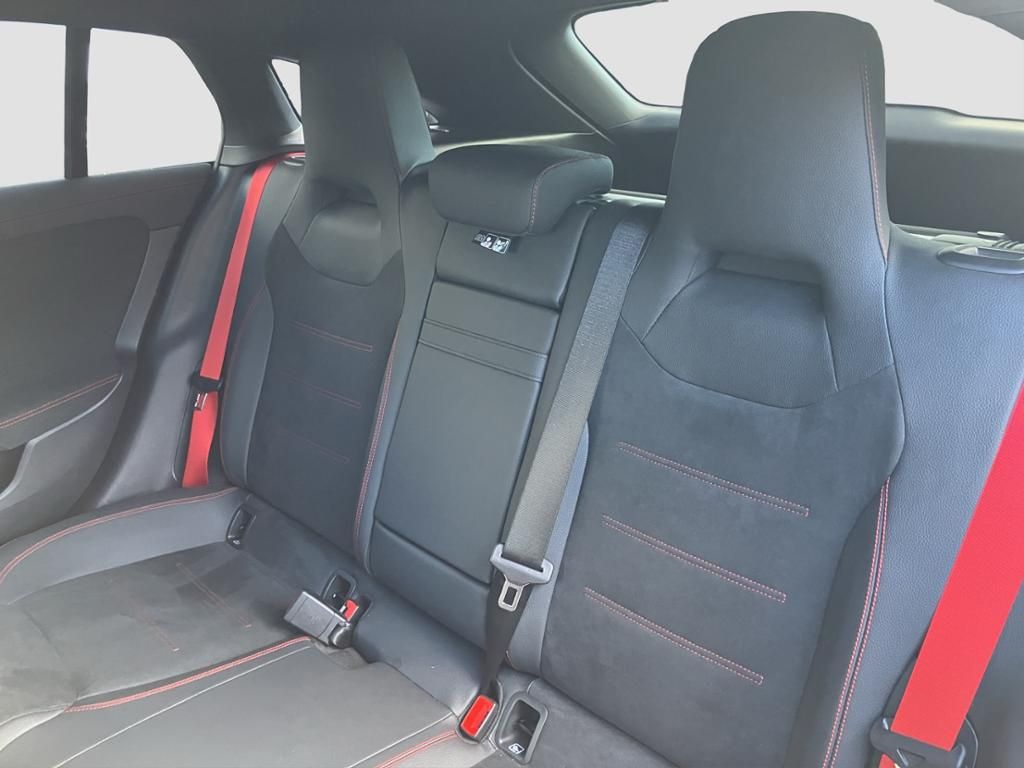 Fahrzeugabbildung Mercedes-Benz AMG CLA 35 4M SB NIGHT*DISTR*AHK*KEYL