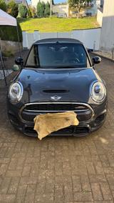 MINI John Cooper Works Cabrio John Cooper Works - graue MINI John Cooper Works Cabrio