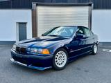 BMW 323i  - BMW 323: Limousine, 323i