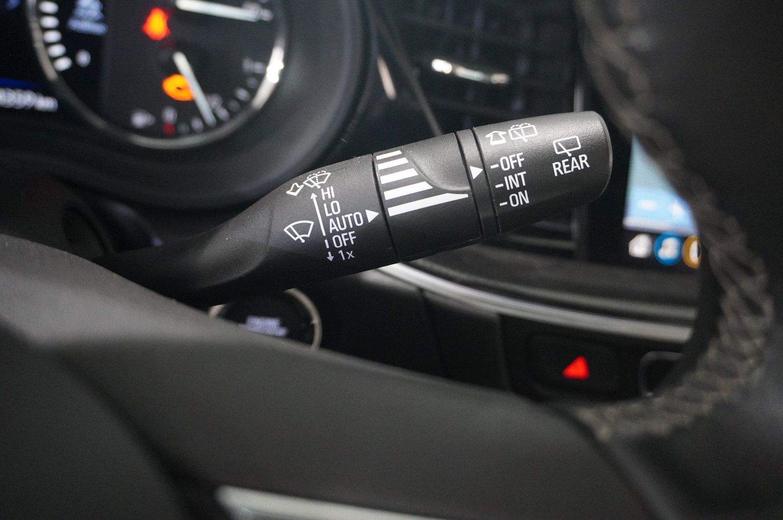 Fahrzeugabbildung Opel Insignia B ST 2.0D BUSINESS NAVI/LED/KAMERA/DAB+