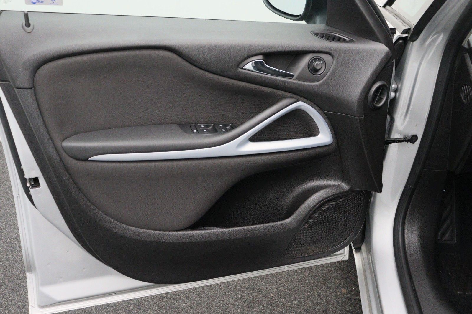 Fahrzeugabbildung Opel Zafira C 1.4 Tourer Active NAVI SHZ 7-Sitzer