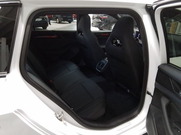 Volkswagen Passat Variant - Bild 9