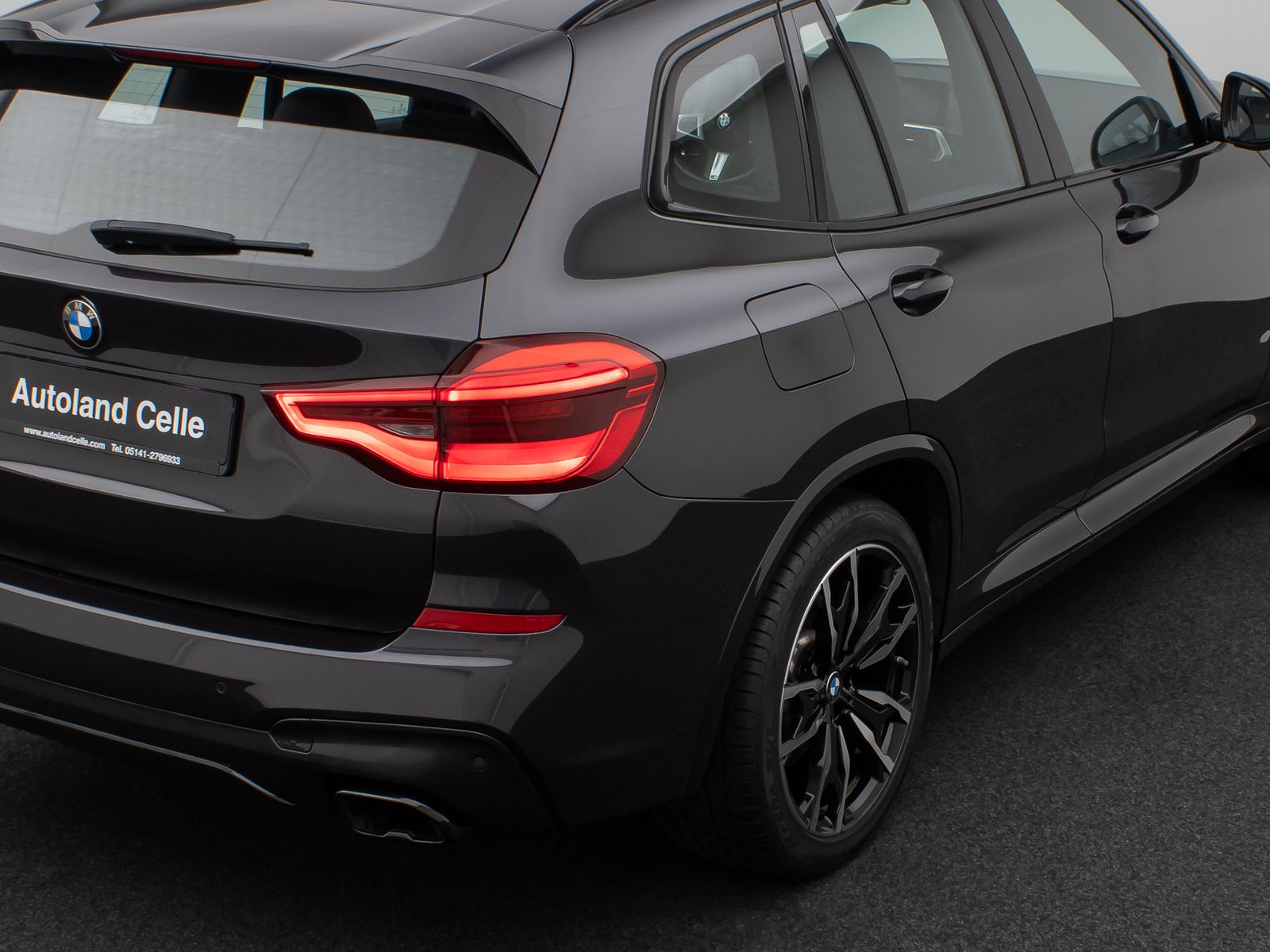Fahrzeugabbildung BMW X3 M40i Panorama HUD DAB HiFi Komfort Alarm 20"