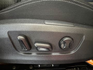 Skoda Superb Combi Style 4x4 *Shz*PDC*AHK*