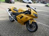 Triumph 955i Daytona - TRIUMPH 955 DAYTONA