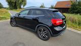Mercedes-Benz GLA 250 4MATIC DCT Urban Panoramadach TOP-Zust. - Mercedes-Benz GLA 250: Privatanbieter
