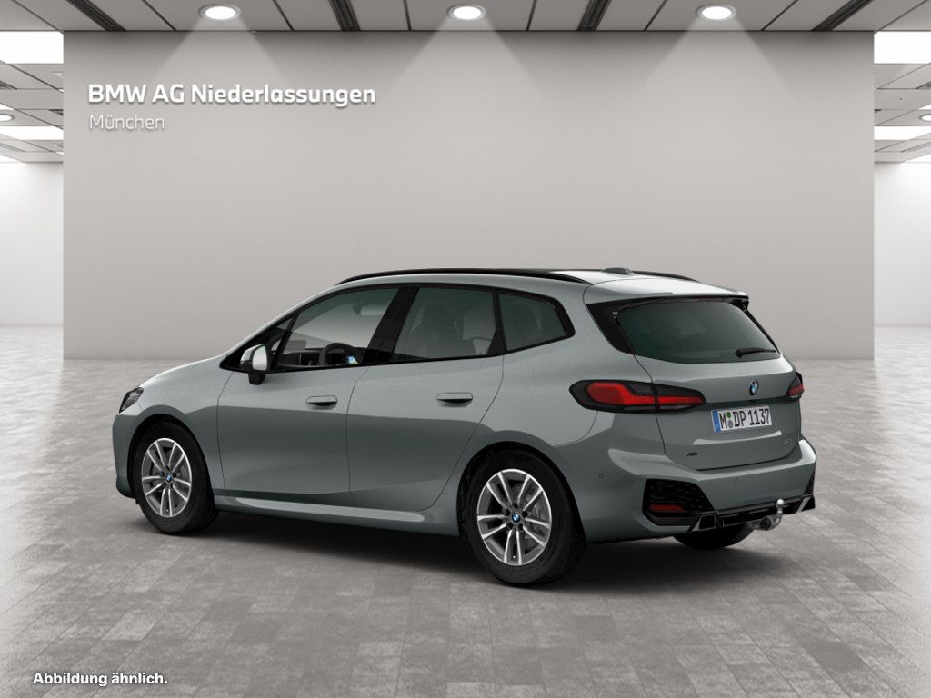 BMW 223 Active Tourer - Bild 8