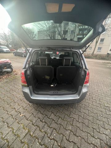 Opel Ich biete mein Opel zafira