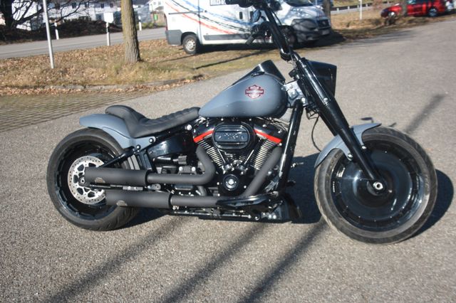 Harley-Davidson Softail Fat Boy 114 Custom gray