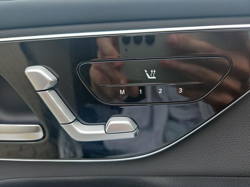 Fahrzeugabbildung Mercedes-Benz GLC 400e 4M +AMG+NIGHT+ASSISTENZ+AHK+BURMESTER++