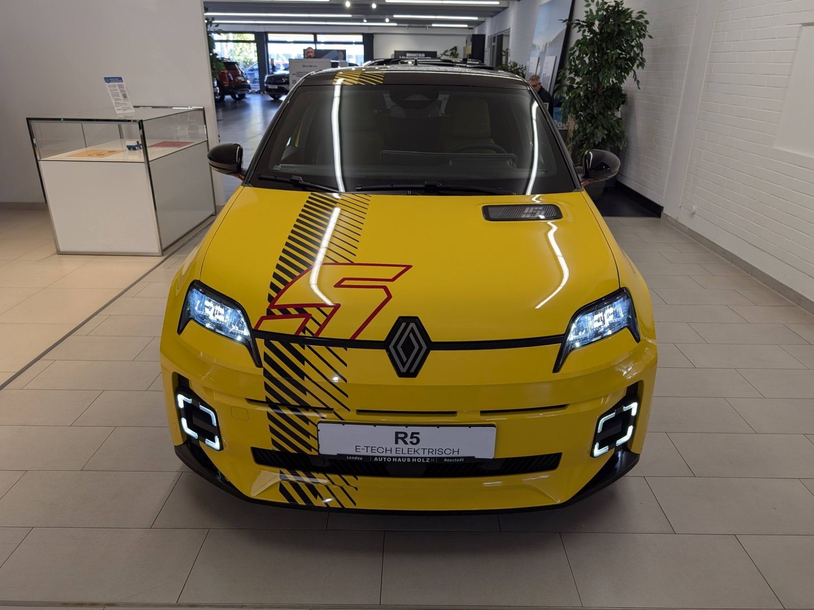 RENAULT R 5  E-Tech Iconic Five 150 Comfort Range 18-Zoll – Bild 6