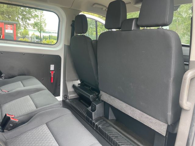 Fahrzeugabbildung Ford Transit Custom Kombi 320 L2 Trend(9Sitze/Hecktür