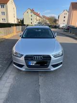 Audi A4 B8 Avant 2.0 TDI Quattro Facelift - Audi A4 aus 2012: Facelift