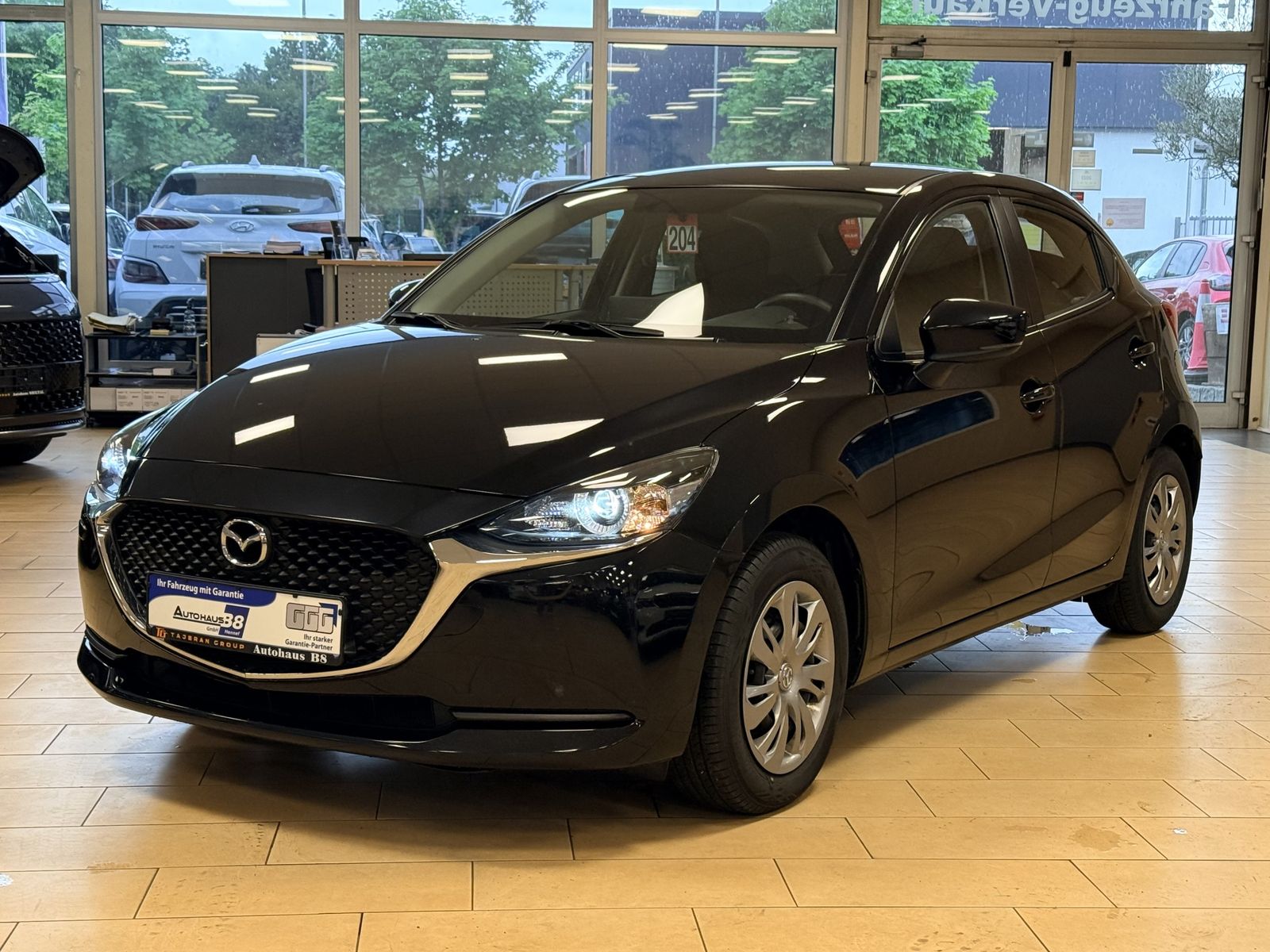 MAZDA 2