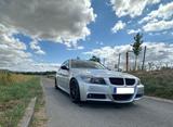 BMW e90 335i VFL M-Paket - BMW 335 mit Benzin-Antrieb: Limousine, 335i M Paket