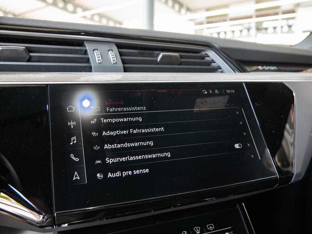 Audi Q8 S line 50 e-tron quattro 1.226,- EUR MTL* ACC