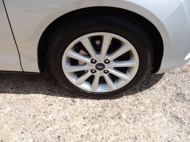 Fahrzeugabbildung Ford B-MAX Titanium/2.Hd/Navi/AHK/SitzH/Kamera/74TKM/