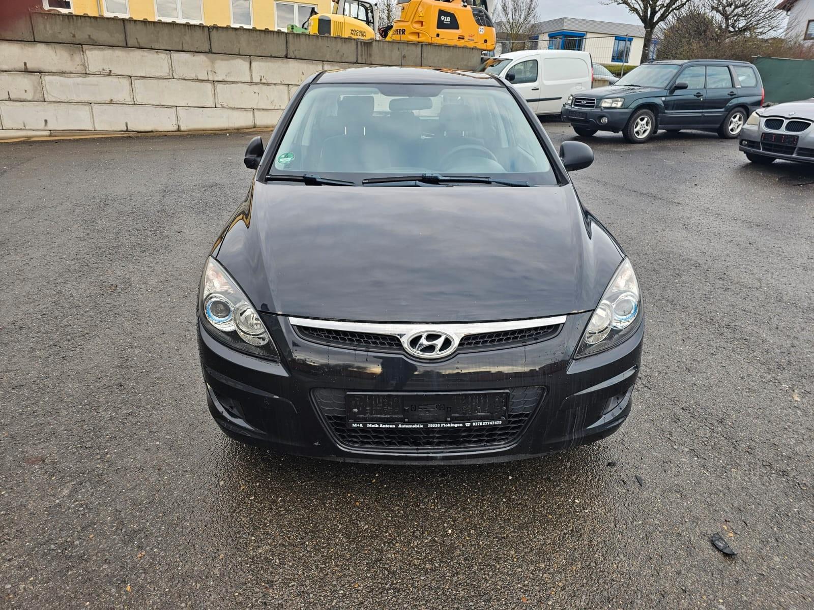 Hyundai i30 1.4 Classic ! Tüv bis 2027 !
