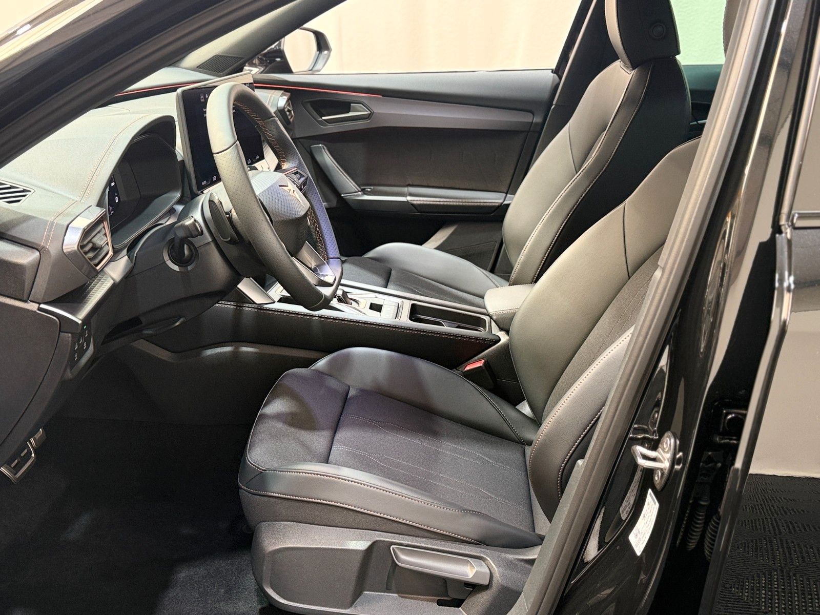 Fahrzeugabbildung CUPRA Formentor 2.0 4Drive, AHK