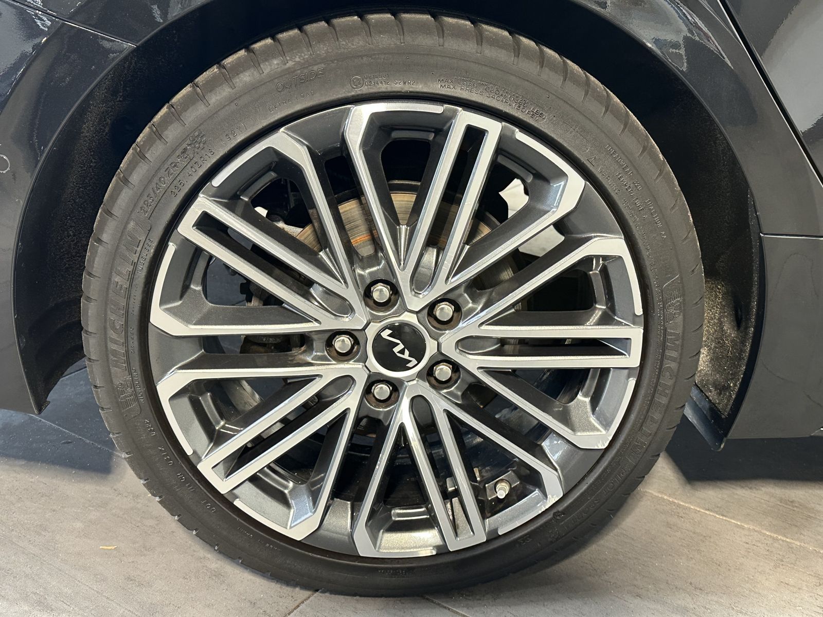 Fahrzeugabbildung Kia ProCeed 1.5 T-GDI GT-LINE NAV+LED+KAM+V-COCK+ACC