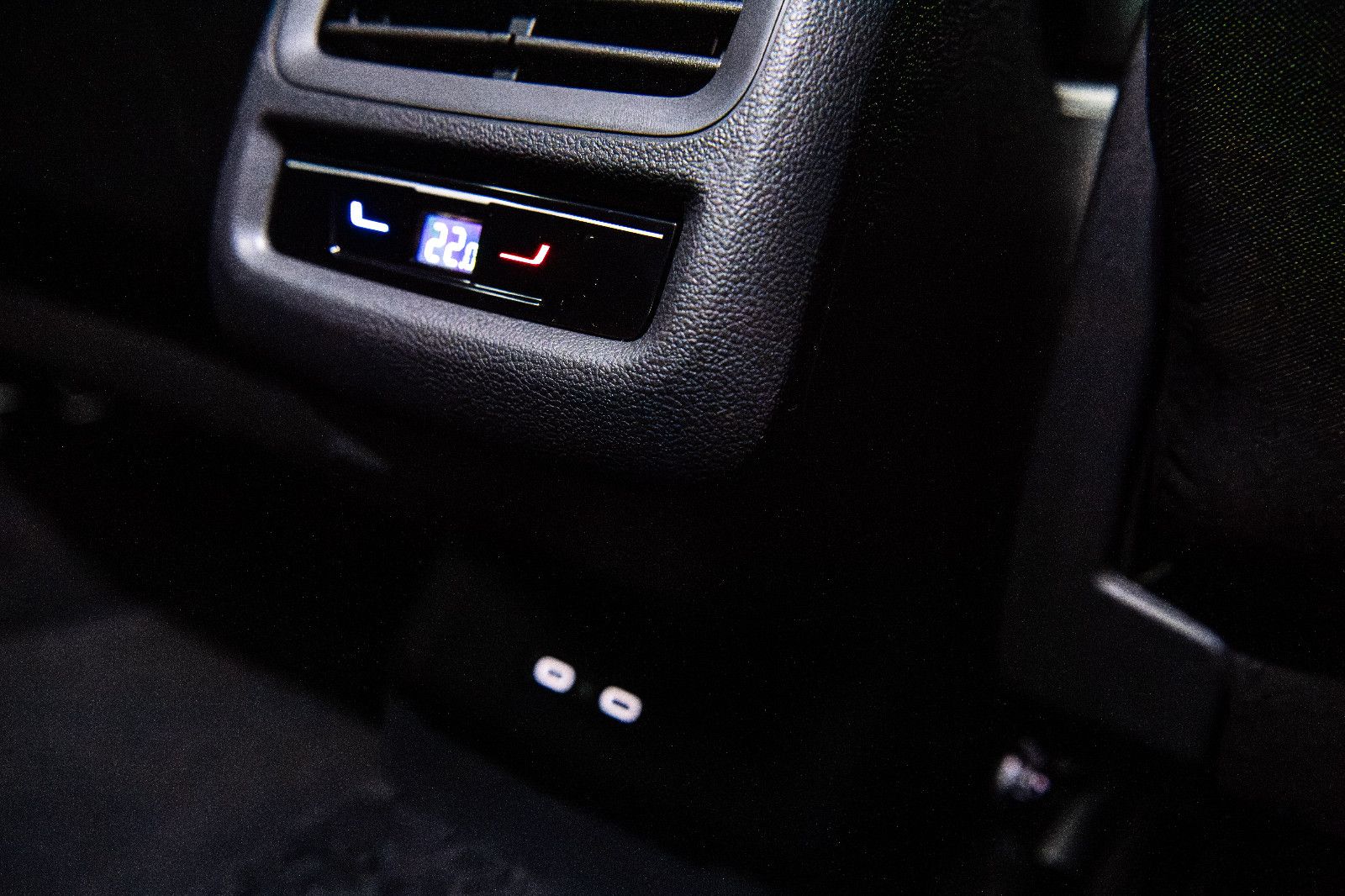 Fahrzeugabbildung Volkswagen T-Roc New Model Life 1.5l TSI DSG ACC APP Kamera