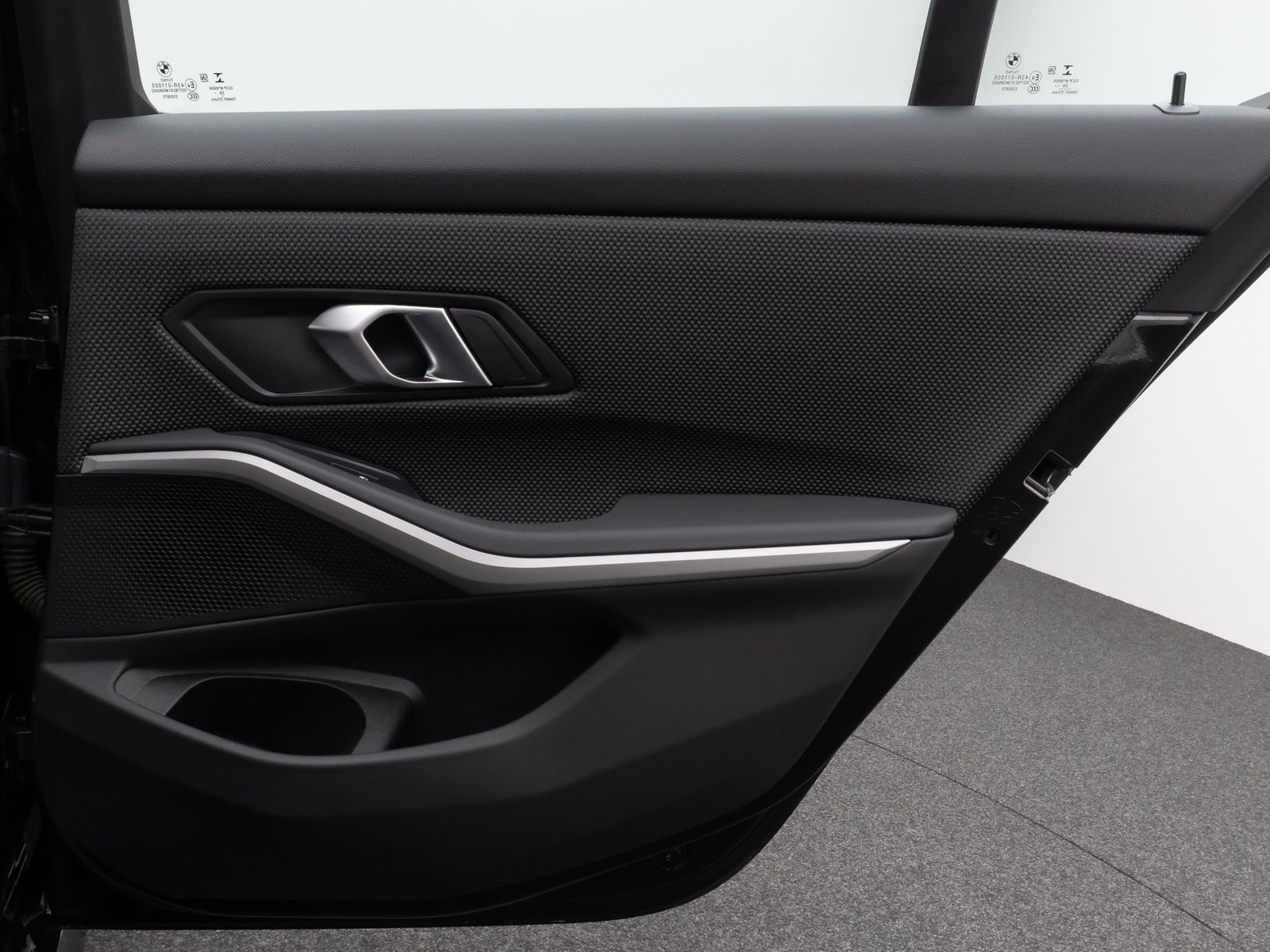 Fahrzeugabbildung BMW 320d Laser HUD DAB HiFi Komfort M Sport Alarm