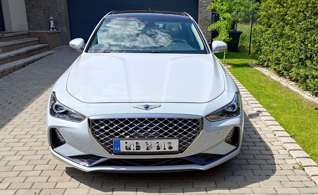 Genesis G70