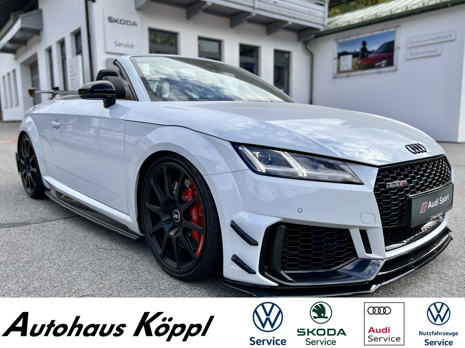 AUDI TT RS Roadster APR Stage 555 / Performance Parts