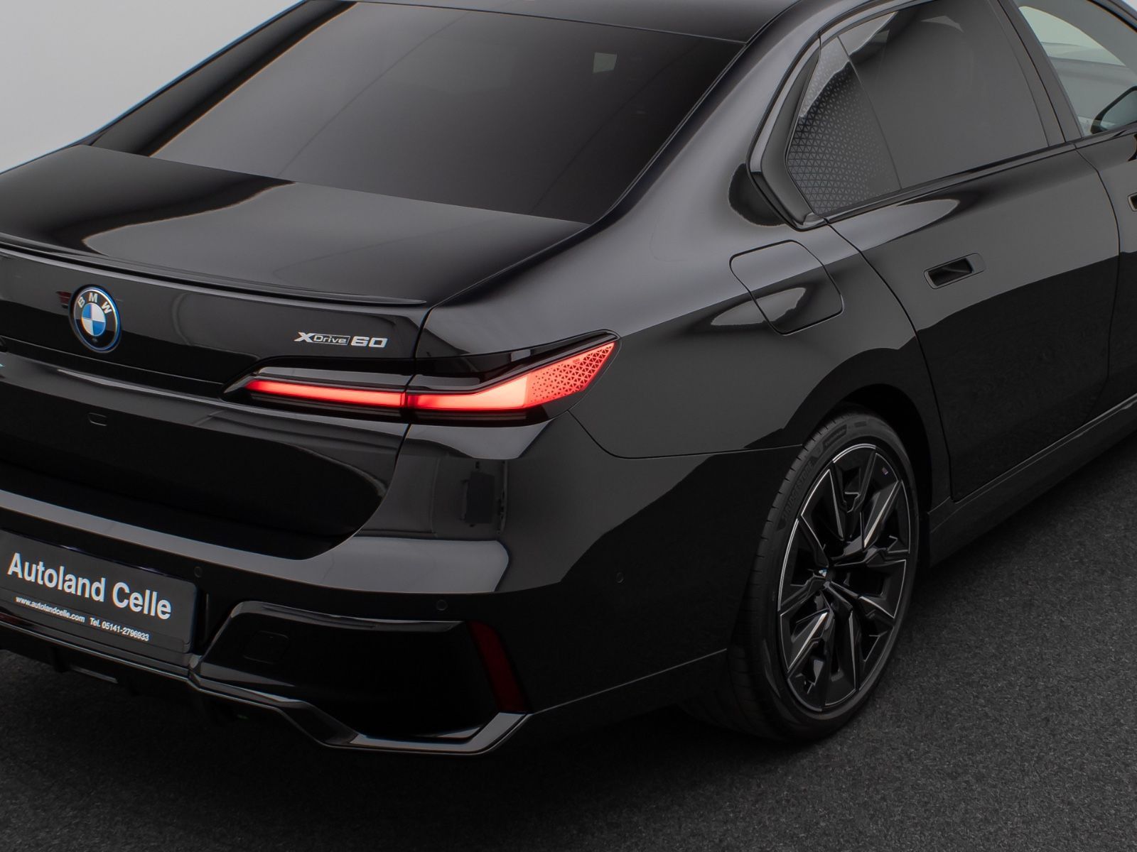 Fahrzeugabbildung BMW i7 xD60 M-Sport HUD Pano 360°Massage ACC Soft 21