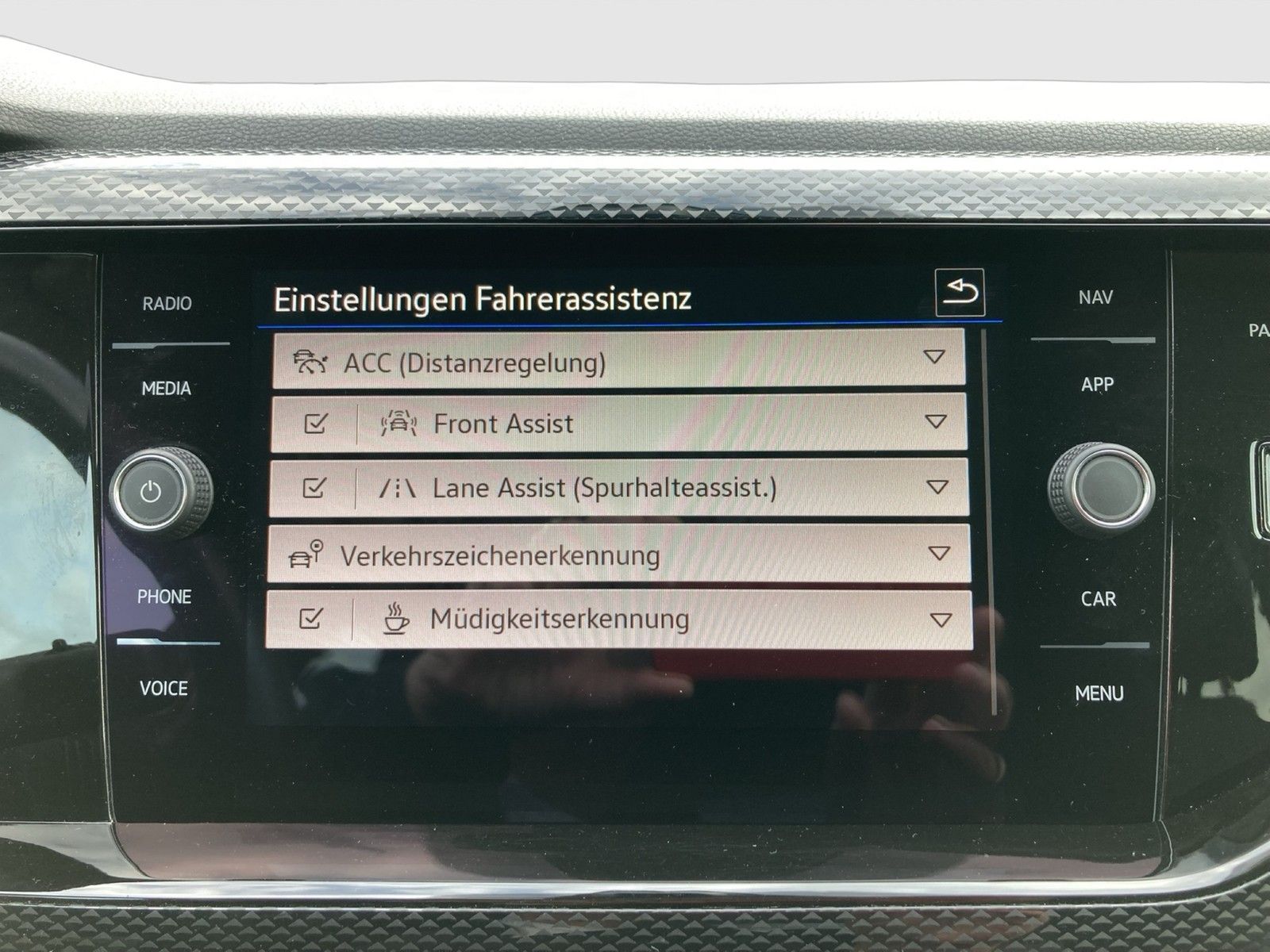 Fahrzeugabbildung Volkswagen Polo TSI Active DSG LED Navi ACC PDC SH