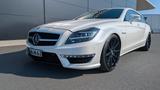 Mercedes-Benz CLS 63 AMG Shooting Brake AMG - Mercedes CLS 63 AMG Shooting Brake mit Schiebedach