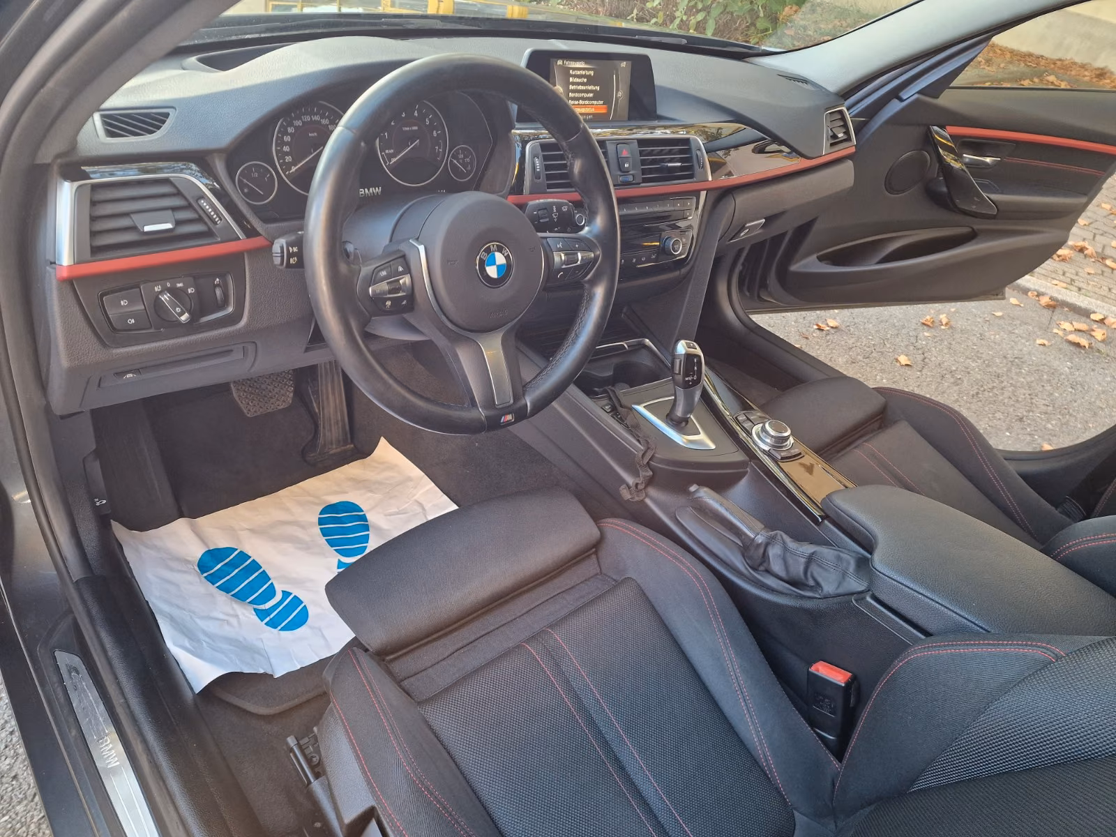 BMW 330 i SPORT LINE*PANORAMA*HEAD UP*AUT*GARANTIE*