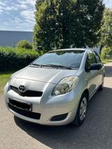 Toyota Yaris 1.0 TÜV Kundendienst neu - Toyota Yaris Gebrauchtwagen in Augsburg