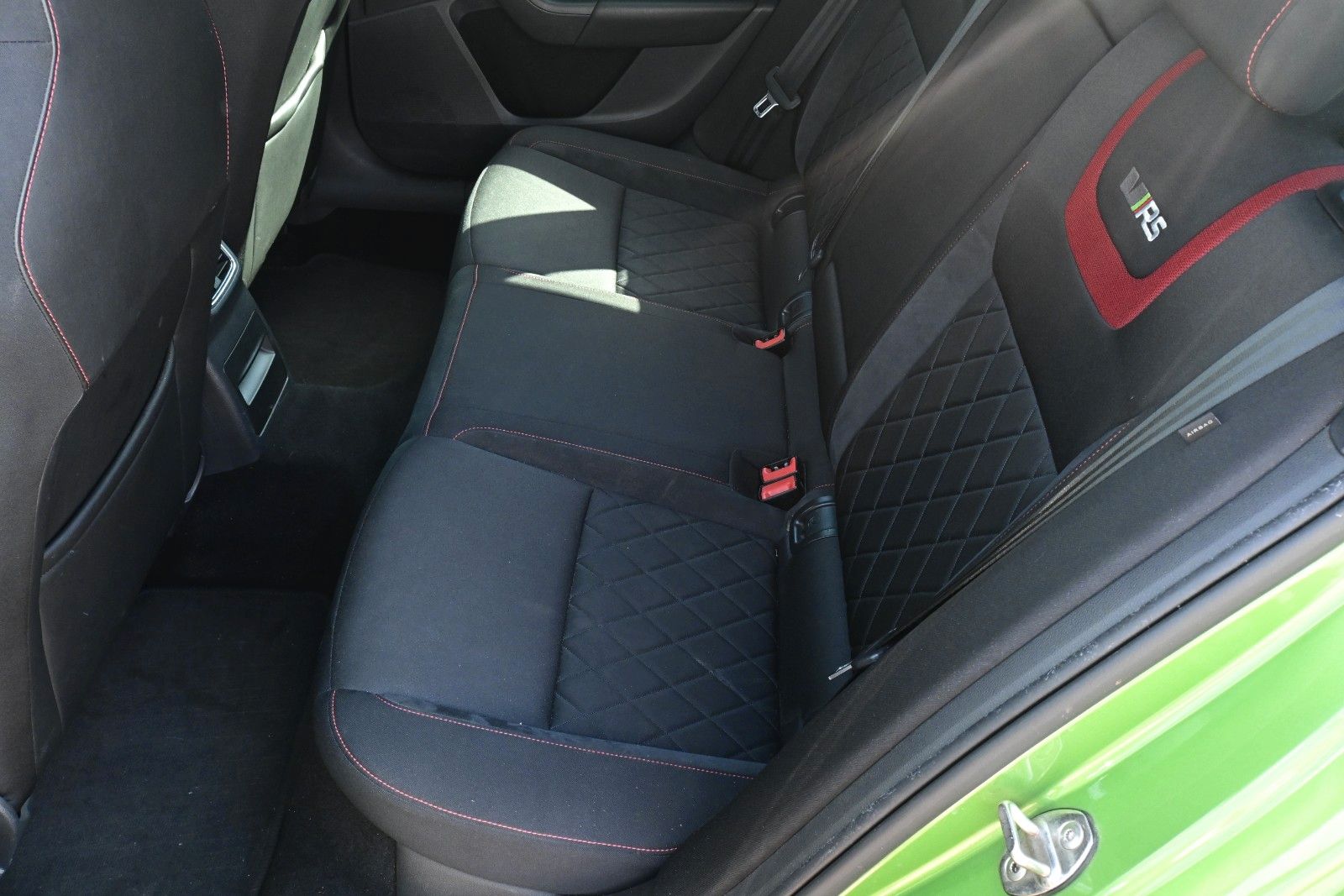 Fahrzeugabbildung SKODA Octavia 2.0 TDI Combi RS 4x4*Business-P*Chrom-P*