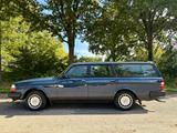 Volvo 240 2.3i GL Estate - Liebhaberfzg. Rostfrei - Volvo 240 mit Benzin-Antrieb
