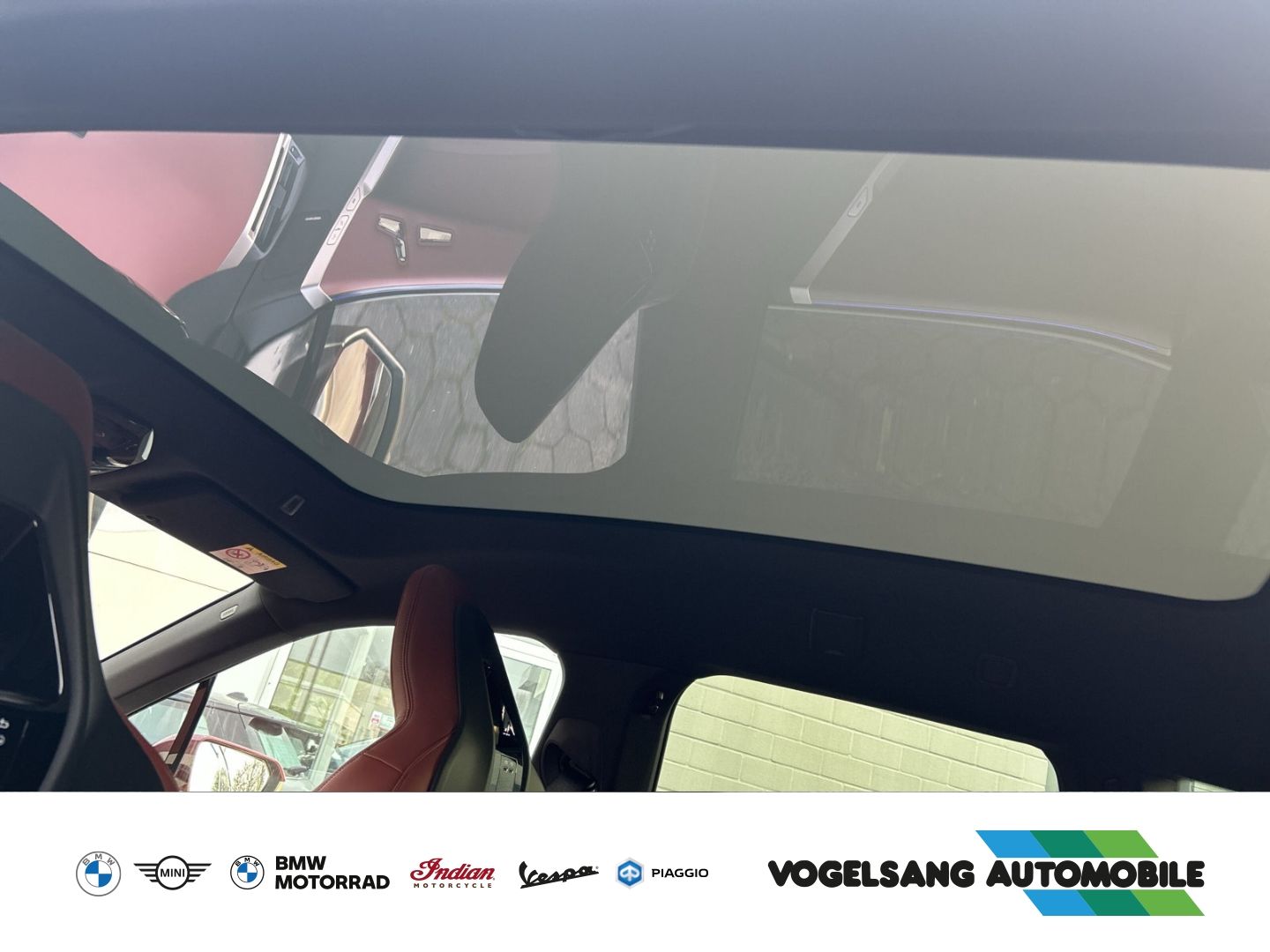 Fahrzeugabbildung BMW iX xDrive 50,Sport,Laserlicht,PanoSkyLounge,Head