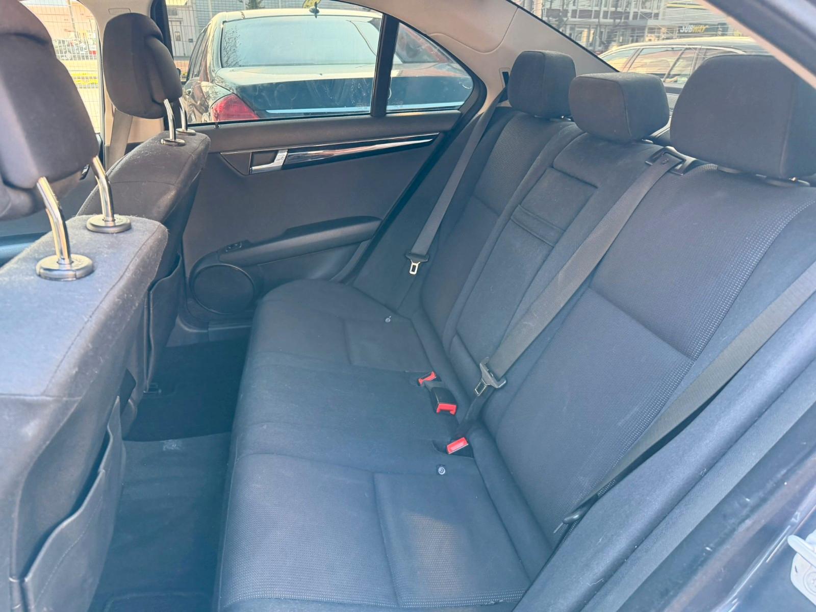 Mercedes-Benz C 180 CGI BlueEFFICIENCY ELEGANCE AUTOMATIK