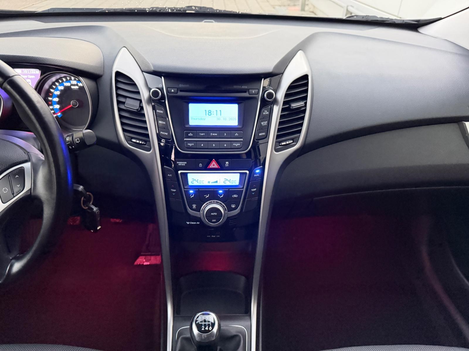 Hyundai i30 2014 — photo 13