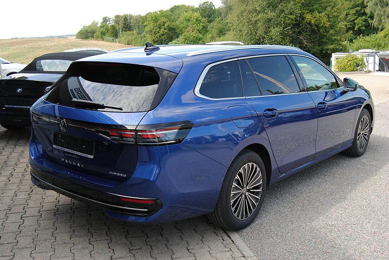 Volkswagen Passat 1.5 eHybrid DSG Elega.AHK.Navi-Max.HUD foto 4