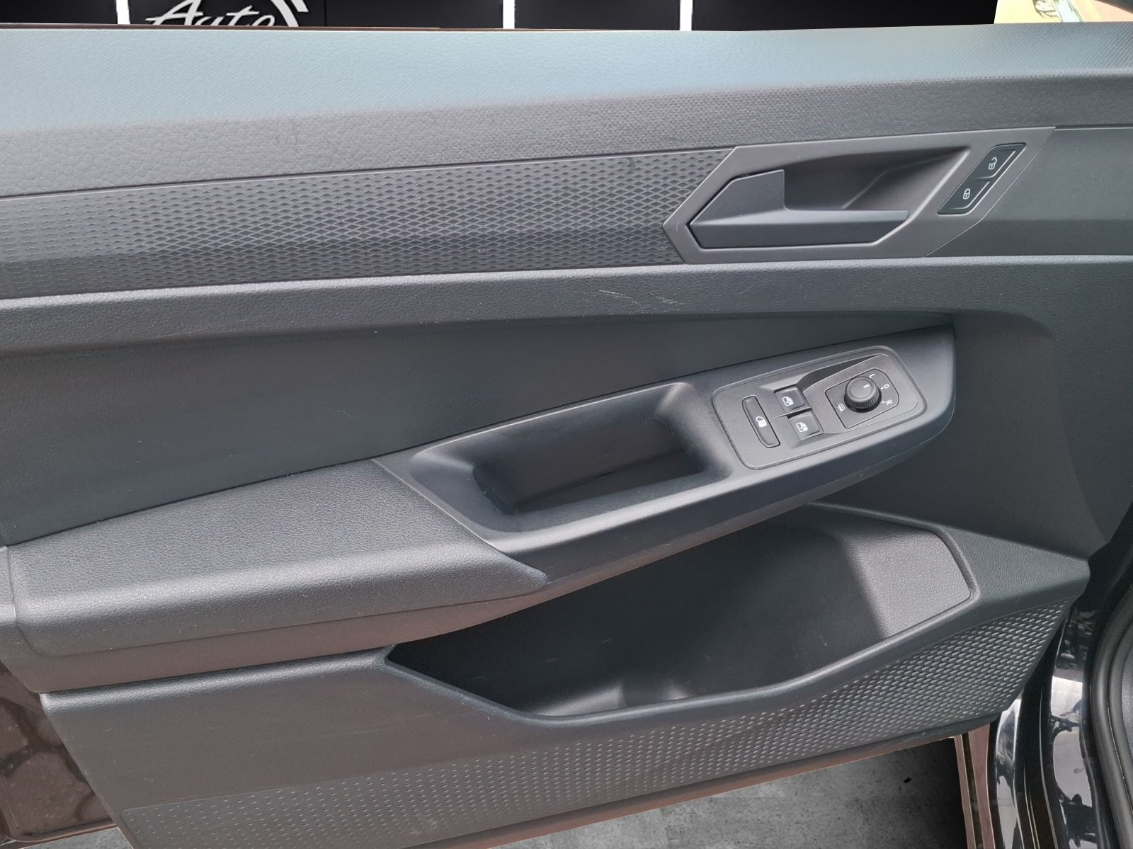Fahrzeugabbildung Volkswagen Caddy TSI Kasten EcoProfi Klima DAB PDC