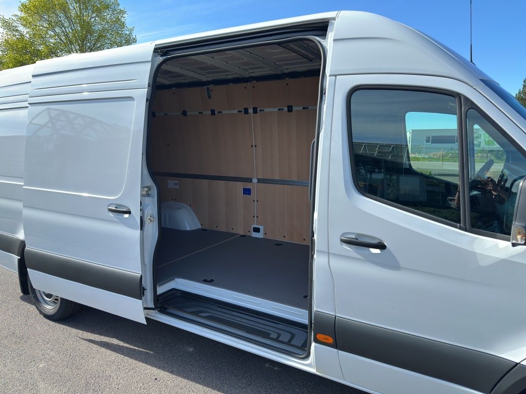 Fahrzeugabbildung Mercedes-Benz Sprinter 319 CDI Kasten SELECT Hochdach Lang AHK