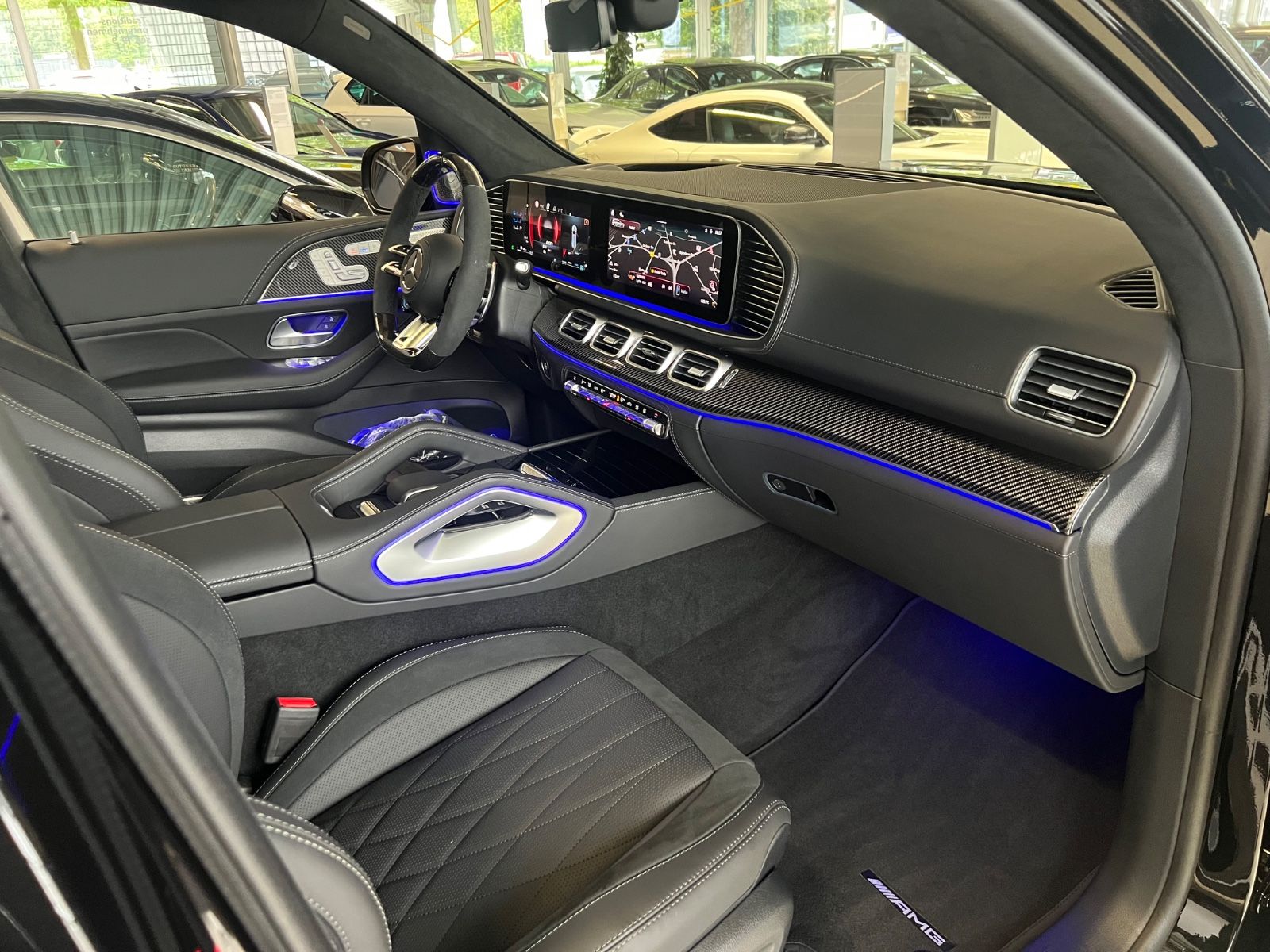 Fahrzeugabbildung Mercedes-Benz GLS 63 AMG 4 Matic*CARBON*3D BURMESTER*NEUWERTIG