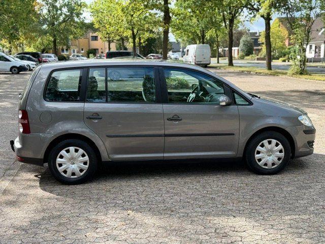 Volkswagen Touran 2009 — photo 7